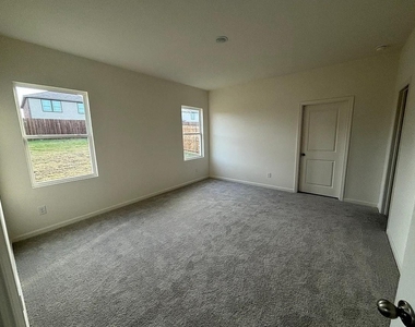 5944 Sahara Drive - Photo Thumbnail 6