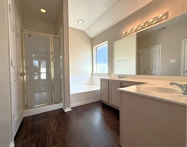 2218 W Thoroughbred Drive - Photo Thumbnail 11