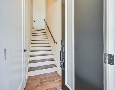 2247 Mail Avenue - Photo Thumbnail 6