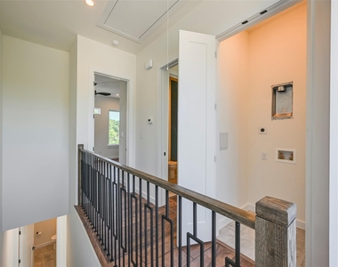 2247 Mail Avenue - Photo Thumbnail 20
