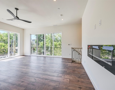 2247 Mail Avenue - Photo Thumbnail 11