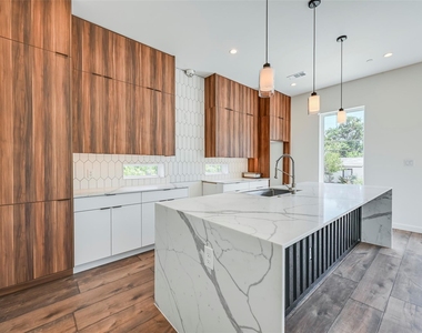 2247 Mail Avenue - Photo Thumbnail 17