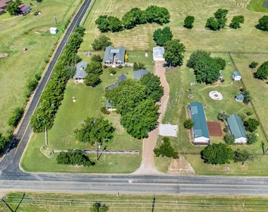 1425-1 Lone Star Road - Photo Thumbnail 30
