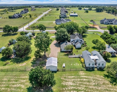 1425-1 Lone Star Road - Photo Thumbnail 32