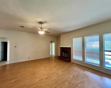 1801 Kathryn Court - Photo Thumbnail 1