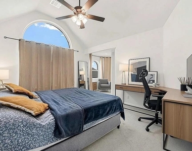 1110 Columbus Lane - Photo Thumbnail 18