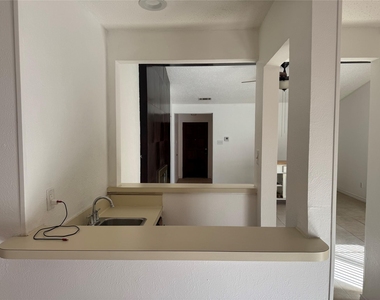 1715 Carolyn Way - Photo Thumbnail 5