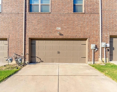4654c Rhett Lane - Photo Thumbnail 13