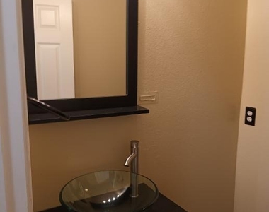 5730 Crestwood Drive - Photo Thumbnail 4