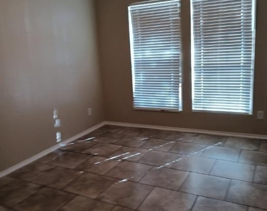 5730 Crestwood Drive - Photo Thumbnail 7