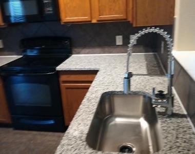 5730 Crestwood Drive - Photo Thumbnail 3
