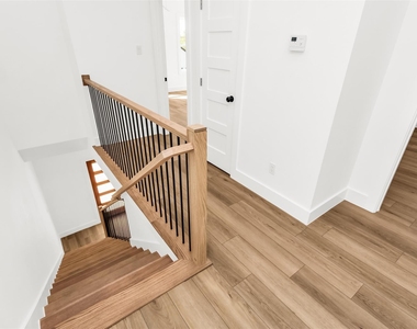 300 Henry Street - Photo Thumbnail 15