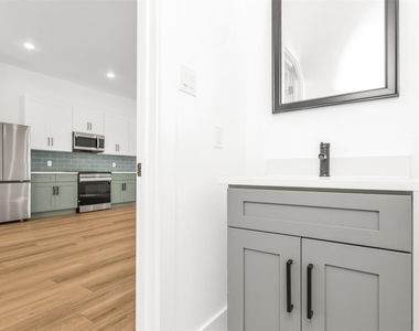 300 Henry Street - Photo Thumbnail 14