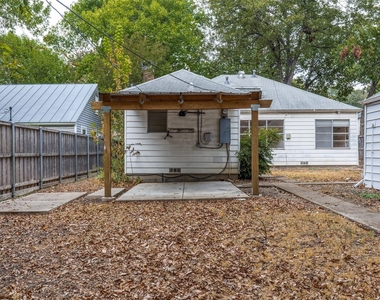 8714 Forest Hills Boulevard - Photo Thumbnail 17