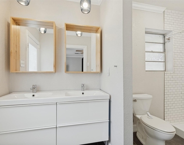 8714 Forest Hills Boulevard - Photo Thumbnail 9
