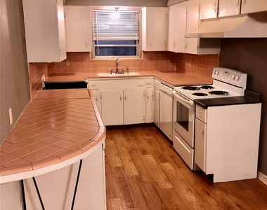 2204 Healey Drive - Photo Thumbnail 3