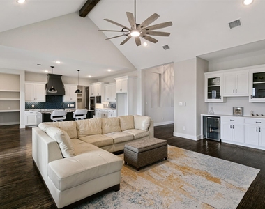 1025 Aledo Ridge Court - Photo Thumbnail 9