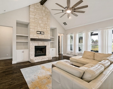 1025 Aledo Ridge Court - Photo Thumbnail 7