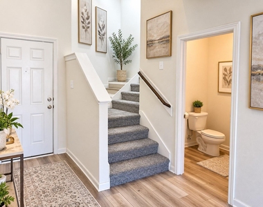 13616 Roosevelt Arch Drive - Photo Thumbnail 8