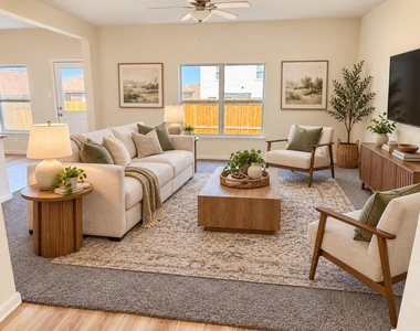 13616 Roosevelt Arch Drive - Photo Thumbnail 2