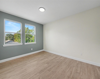 819 Stamp Avenue - Photo Thumbnail 10