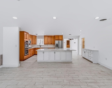 4629 Fawn Drive - Photo Thumbnail 12