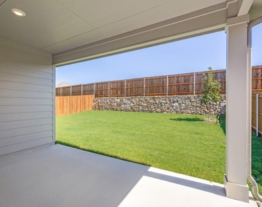 6207 Castamere Drive - Photo Thumbnail 18