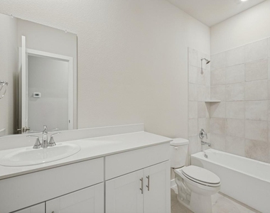 6207 Castamere Drive - Photo Thumbnail 14