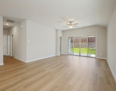 6207 Castamere Drive - Photo Thumbnail 6