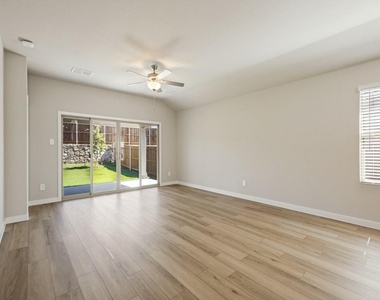 6207 Castamere Drive - Photo Thumbnail 21