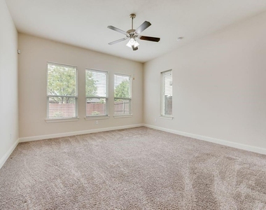 14205 Notting Hill Drive - Photo Thumbnail 6