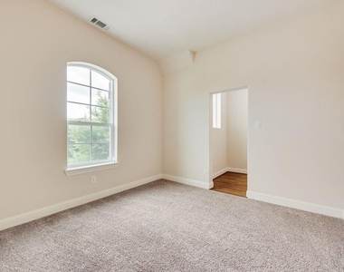 14205 Notting Hill Drive - Photo Thumbnail 19