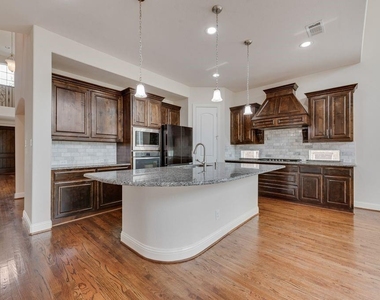 14205 Notting Hill Drive - Photo Thumbnail 5