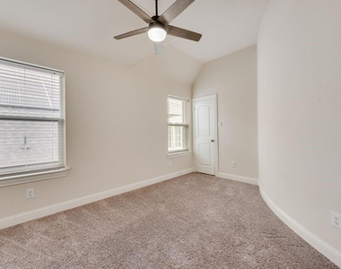 14205 Notting Hill Drive - Photo Thumbnail 16