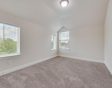 14205 Notting Hill Drive - Photo Thumbnail 14