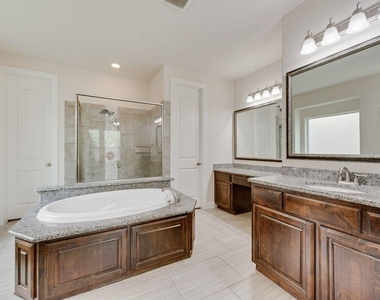14205 Notting Hill Drive - Photo Thumbnail 8