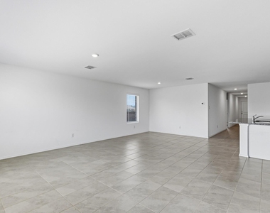 2804 Eppright Drive - Photo Thumbnail 14