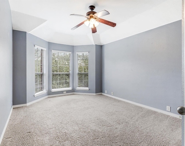 7419 Ravenhill Drive - Photo Thumbnail 22