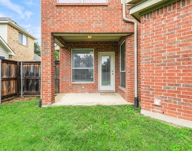 7419 Ravenhill Drive - Photo Thumbnail 37