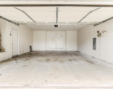 7419 Ravenhill Drive - Photo Thumbnail 35
