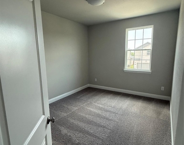 804 Sicily Boulevard - Photo Thumbnail 18