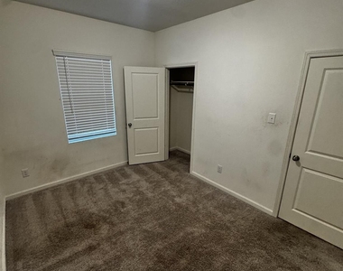 1813 Chapel Hill Road - Photo Thumbnail 12