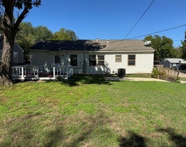 1601 Connally Terrace - Photo Thumbnail 15