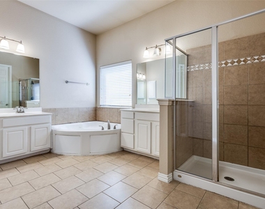 7204 Meredith Court - Photo Thumbnail 13