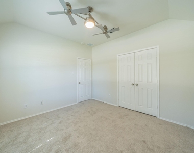 117 Shadybrook Drive - Photo Thumbnail 17