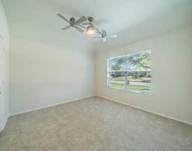 117 Shadybrook Drive - Photo Thumbnail 16