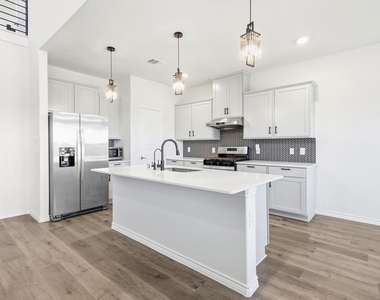 1536 Estivella Drive - Photo Thumbnail 6