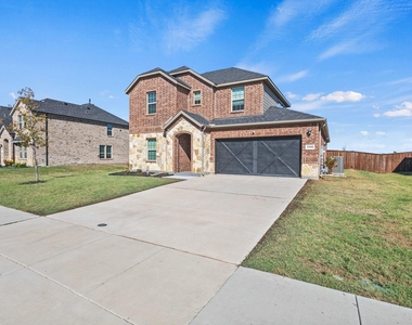 1536 Estivella Drive - Photo Thumbnail 27