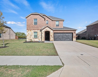1536 Estivella Drive - Photo Thumbnail 26