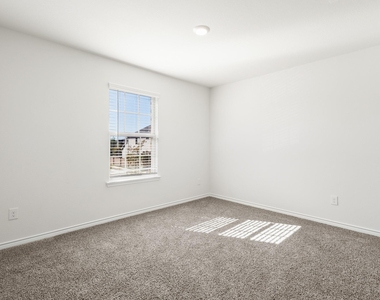 1536 Estivella Drive - Photo Thumbnail 22